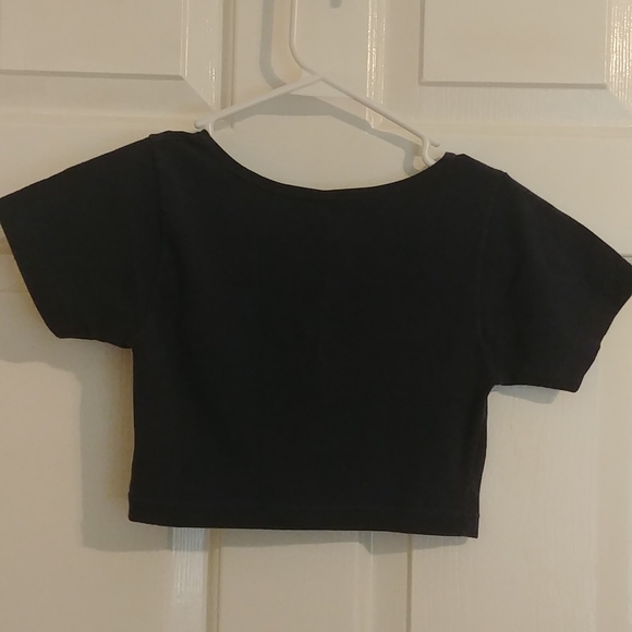 Basic Concepts navy blue crop top - Picture 2 of 4